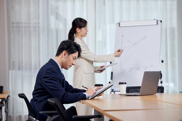 南柱赫被曝校园暴力事件引发社会关注，明星公司南柱赫团队回应图1