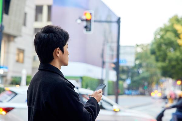 《美国街头校园暴力测试：应对暴力问题的有效策略与措施》图1