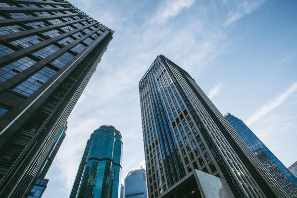 高楼防抛物:如何在二楼避免高空抛物的危险?图1