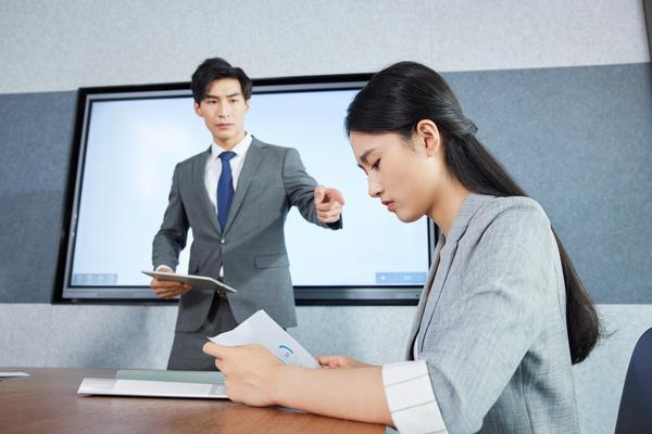 央视严正批评虚假宣传，维护社会公信力 图1