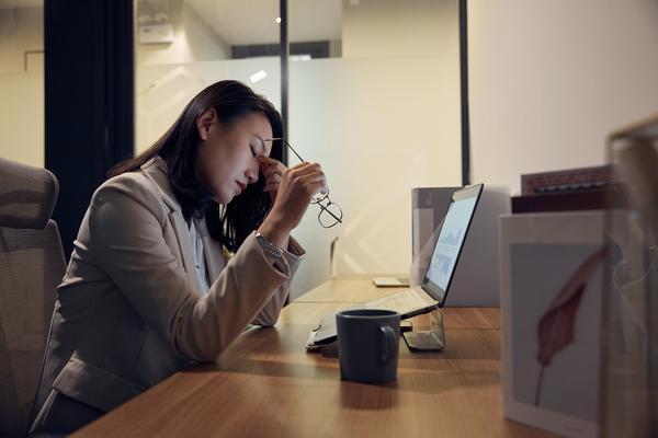 揭秘虚假宣传提神:如何识别和避免被欺骗 图1