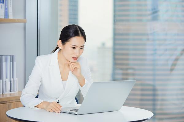 《 tf家族三代职场挑战:校园暴力事件揭秘》 图2