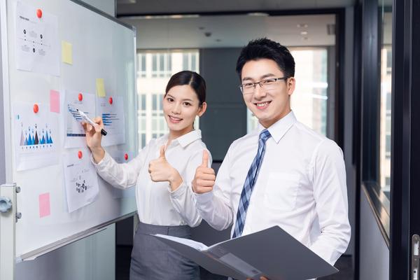 紧急避险最佳选择：探究各款车型的安全性能 图2