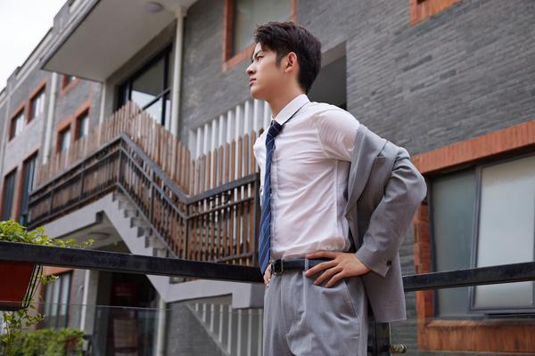 《被校园暴力造成焦虑症？学会这些方法来缓解和处理》图1