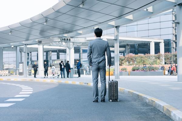 银保同业不正当竞争行为的法律分析与应对 图2
