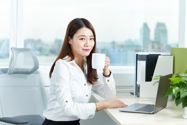女孩被校园暴力开始爆发：法律视角下的应对与反思 图2