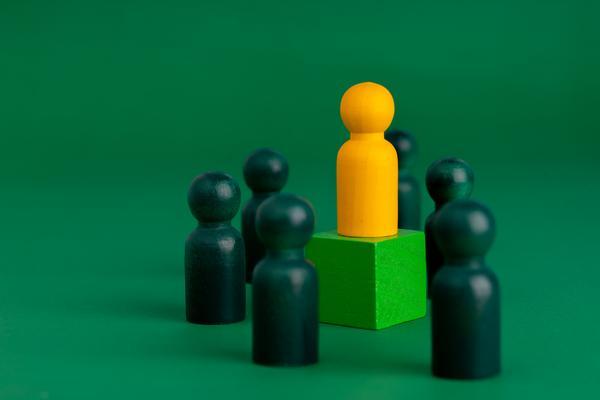 青年政治学院发生严重校园暴力事件，社会震惊 图2