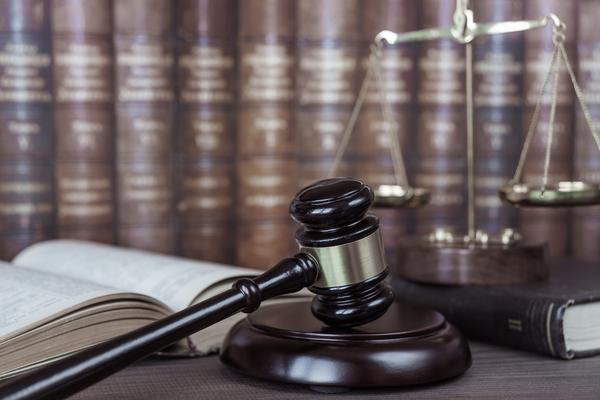 高空抛物律师有用吗？解析民事侵权赔偿责任与刑事责任 图1