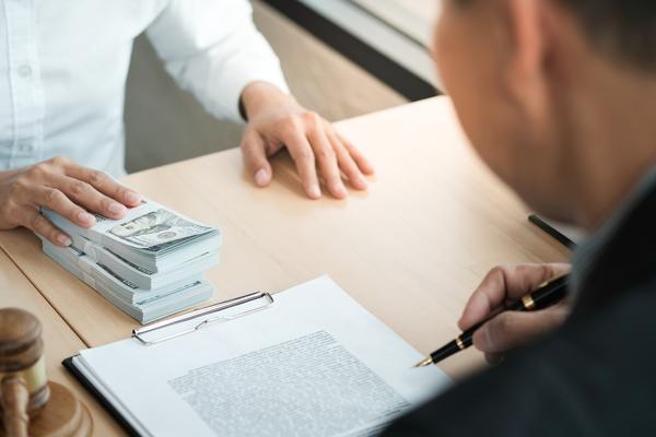 《开发商合同是条款：消费者权益如权？》 图2