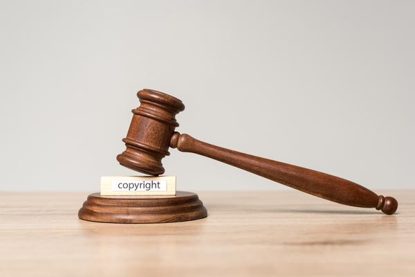 《网络名誉侵权案： absent审判 的争议与启示》 图2