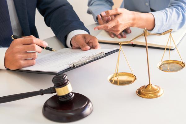 财产损害赔偿案件中的法律答辩策略解析