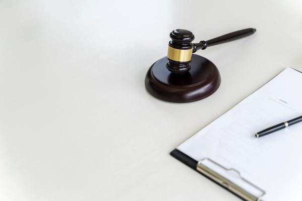 高空抛物罪之二：司法实践中与其他罪名的竞合及量刑探讨 图2
