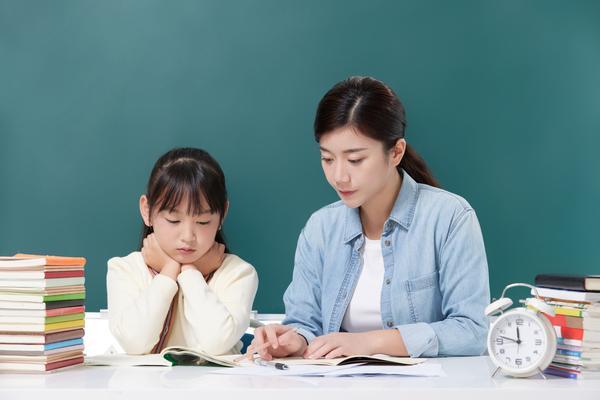 女孩紧急避险|游戏攻略视频的法律解读与风险分析 图1