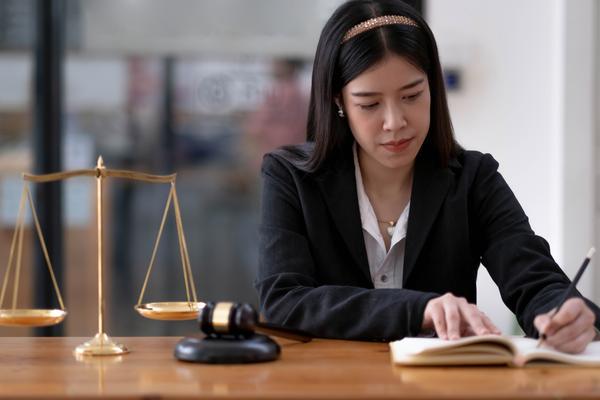 寻找深圳侵权赔偿律师:谁才能为您提供最好的服务? 图2