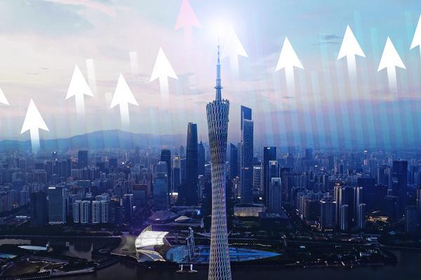 《亲子高空抛物游戏：安全知识传递与亲子互动》 图2