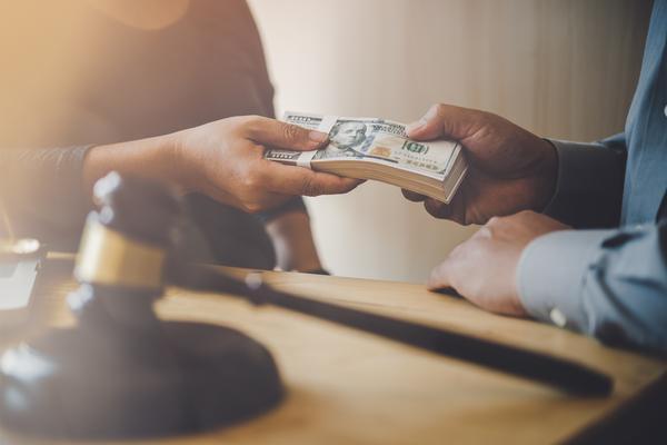 工伤能否用侵权责任法索赔|工伤赔偿与侵权责任关系 图2