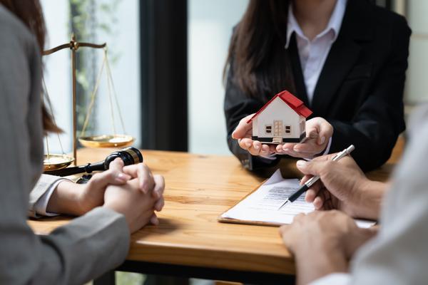 房屋租赁中的安全保障义务：法律与责任|房地