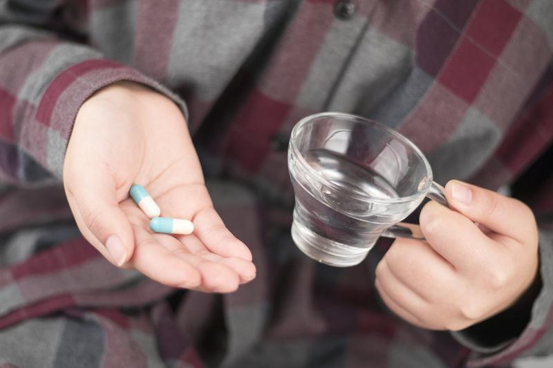 紧急避险药是否可以缓解肚子不舒服?了解药物副作用和禁忌症 图2