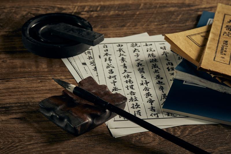 古代压肚子刑法的历史演变与社会影响 图1